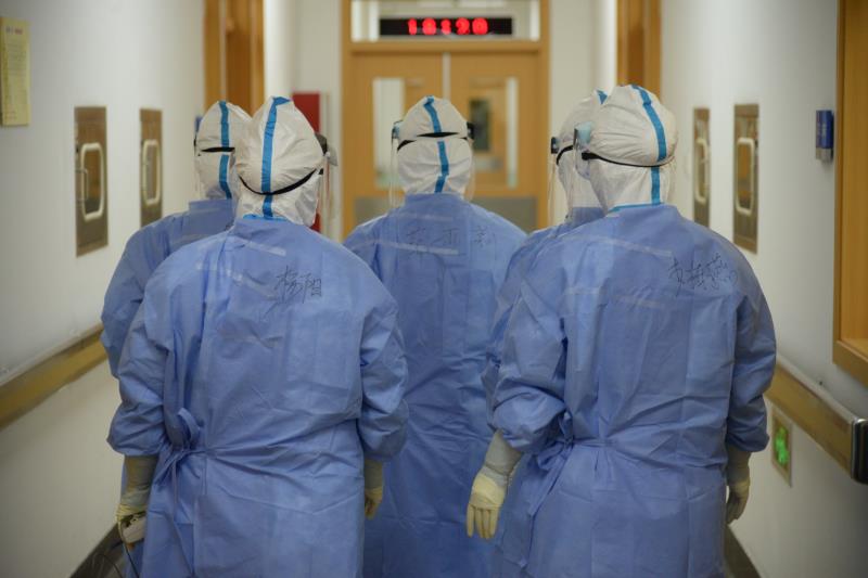 武漢加油！中國加油！生命重于泰山！ 疫情就是命令！防控就是責任！